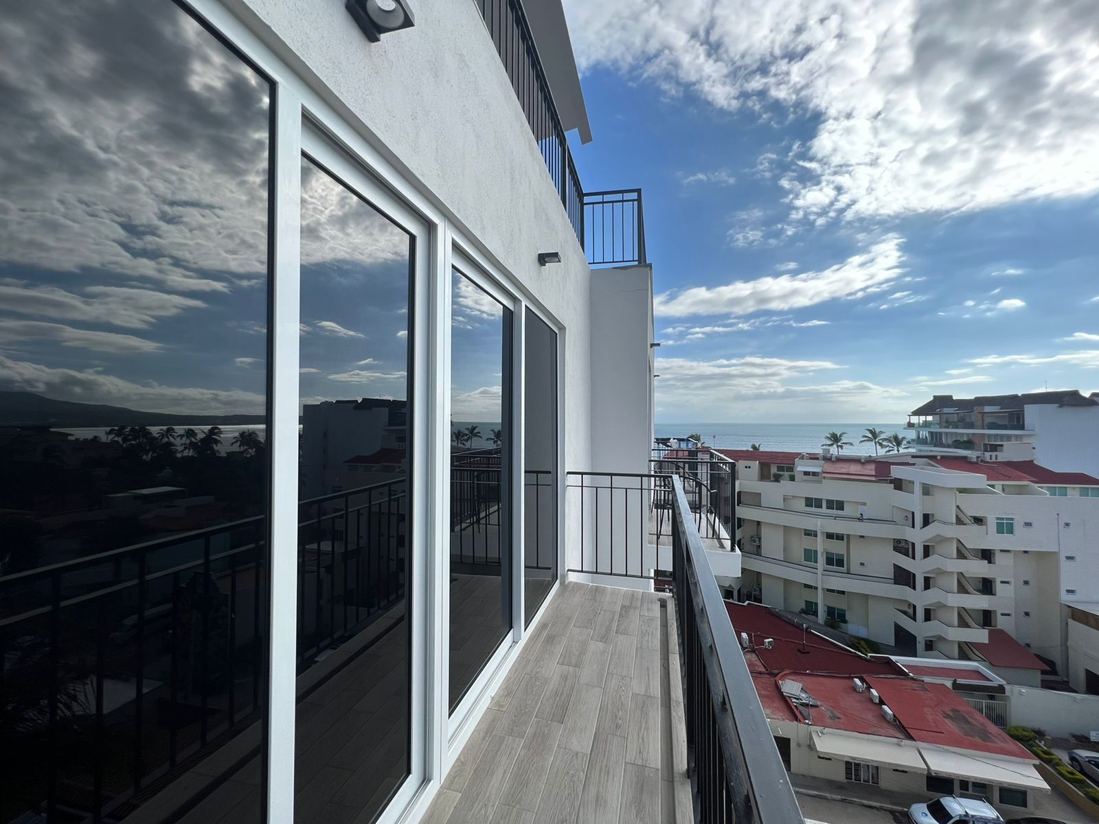 17C9A48D-9B98-43BD-9EF6-62BC31D2D673